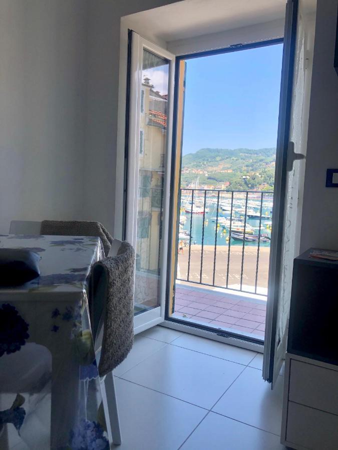 Il Mare Di Cecy - Splendido Appartamento Lerici Luaran gambar