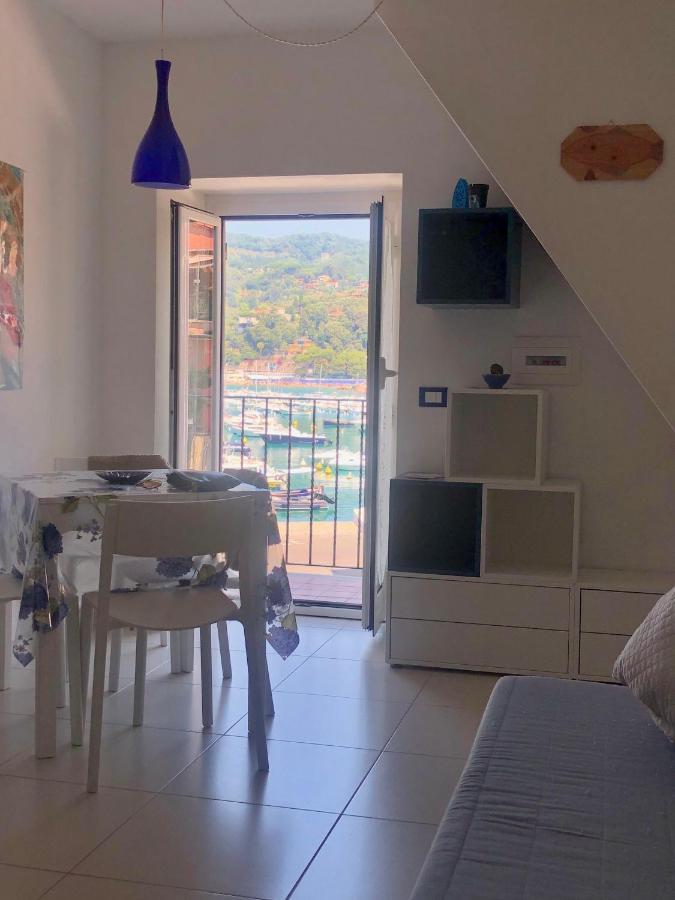 Il Mare Di Cecy - Splendido Appartamento Lerici Luaran gambar